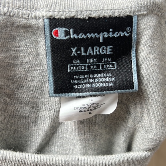 Champion cropped tee size XL - Picture 4 of 4
